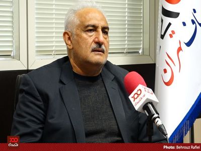 قیمت پیاز نباید از ۱۵ تومان پایین بیاید چون کشاورزان بدجوری ضرر می‌کنند