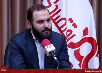 تولیدکنندگان روغن‌های پایه با خام فروشی به خارجی‌ها، کشور را با مشکل کمبود روغن روانکار مواجه کرده‌اند