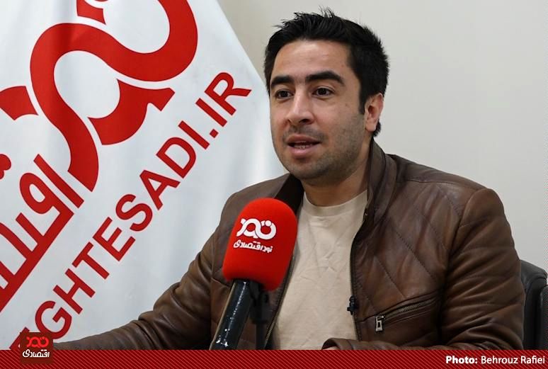 تعامل پتروشیمی‌ها و بانک مرکزی نقش موثری در کاهش قیمت دلار ایفا کرد