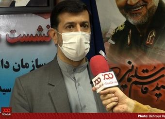  از اواسط فروردین گوشت داخلی وارد بازار می‌شود و خود به خود قیمت پایین می‌آید