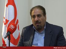 اگر پتروشیمی‌ها در تامین ارز کشور همکاری نکردند، بانک مرکزی آنها را تنبیه کند