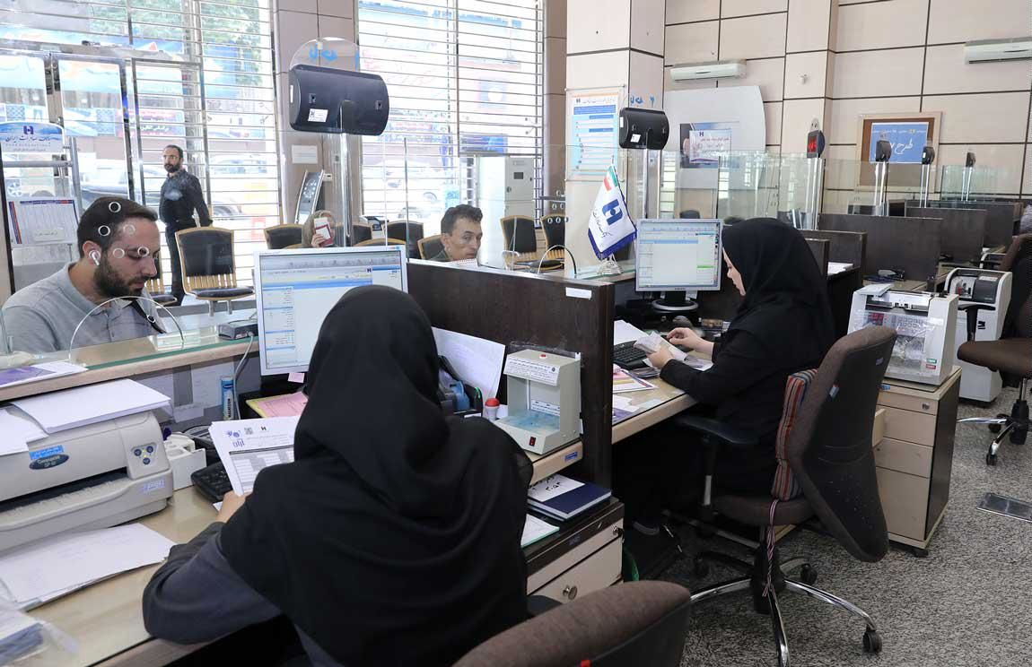 در ۱۱ماهه سال ۱۴۰۱ خانوارهای ایرانی ۶۱۰ هزار میلیارد تومان وام گرفتهاند