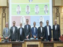 آیا دولت برای رفتن آل اسحاق به اتاق بازرگانی در حال تلاش است؟
