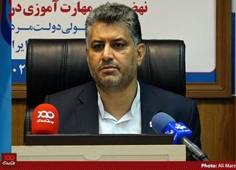 استاندار بوشهر به وزارت کار نامه زده که بوشهر ۱۰ هزار جوان برای کار می‌خواهد