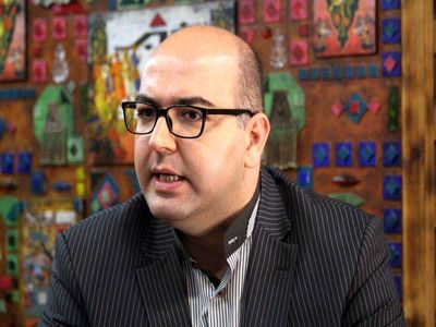 انتصاب یک فارغ التحصیل روابط بین الملل به عنوان معاون بررسی‌های اقتصادی اتاق!