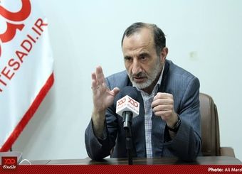 برخورد با صرافی‌های غیرمجاز جلوی جریان سازمان یافته کاهش ارزش پول ملی را می‌گیرد