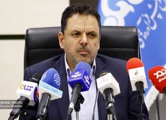 در دولت قبل فرآورده‌هایی نفتی را فروخته‌اند، ولی پول آن را نگرفته اند