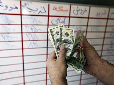 از ثبات در بازار ارز خوشحالیم و می‌بینیم که دلهره تولید کنندگان کم شده است
