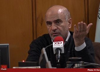 در یک بازه یک ساله یک میلیون و ۳۰۰ هزار نفر نیروی کار از بازار کار خارج شدند