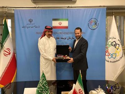 پایه ریزی آغاز تجارت ایران و عربستان در دیدار ضیغمی و سفیر عربستان در تهران