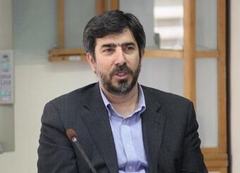 اگر وزارت بهداشت و سازمان غذا و دارو دخالت خودشان را کم کنند صنعت دارو توسعه پیدا می‌کند