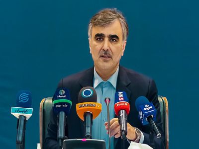 موسسه نور که ادغامش کردیم، یک موسسه کوچک نبود و دو سه برابر برخی از بانک‌ها شعبه داشت