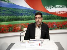 شخص آخوندی در زمان وزارتش برای تصویب نشدن مالیات بر خانههای خالی با نمایندگان گفتوگو میکرد