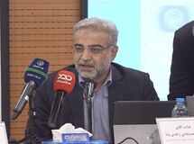بسیاری از تصمیمات روزمره مسئولین در تضاد با سیاست‌های کلان کشور است