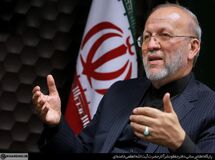 قطع روابط با عربستان بازی در زمین دیگران است و به صلاح نیست