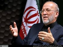 قطع روابط با عربستان بازی در زمین دیگران است و به صلاح نیست