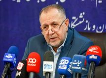 امسال ۵۸ شرکت که سود و درآمد پایین دارند را می‌فروشیم