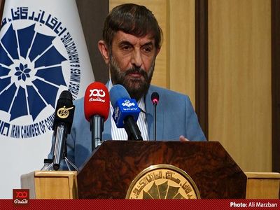 حداقل دستمرد در ایران ثانیه‌ای ۱۰ تومان است، رونالدو ثانیه‌ای ۲۷۵ هزار تومان در می‌آورد
