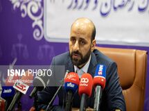 بازرس برخی از دستگاه‌ها کل موجودی انبار کارخانه‌ها را قاچاق تلقی می‌کنند/ اذیت کردن کارخانه‌ها با شعار حمایت از تولید همخوانی ندارد