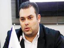 در دولت قبل پروانه‌های معدنی در اختیار افراد خاصی بود و توسط آنها بلوکه شده بود