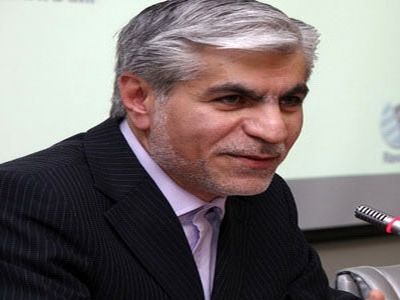خوشبختانه در ماه‌های اخیر، علی‌رغم تحولات سیاسی گسترده، شاهد مدیریت و کنترل تغییرات ناگهانی نرخ ارز بودیم