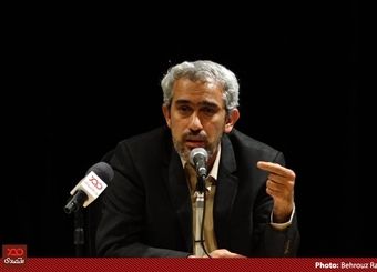 دولت در خصوصی سازی مالکیت ها را واگذار کرده ولی هنوز مدیریت ها را نگه داشته