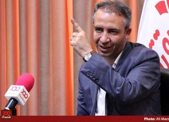 بانک‌ها در ایران با خلق پول و سپرده‌ مردم بنگاه‌داری می‌کنند