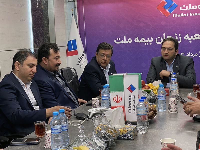 یزداندوست از شعبه زنجان بیمه ملت بازدید کرد/ بیمه ملت با سرعت و کیفیت مناسب خدمات مورد نیاز را به مشتریان ارائه خواهد کرد