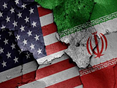 انتقاد کیهان از  دروغ ۱۰۰۰  میلیارد دلاری سرمایه‌گذاری آمریکا در ایران