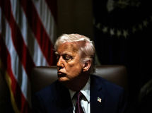 دستور فوری ترامپ برای کاهش نرخ بهره بانکی