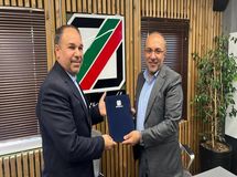 گمرک سرباز نخبه جذب می کند
