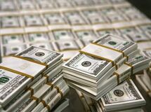 سود کاسبان تحریم در افزایش قیمت دلار است
