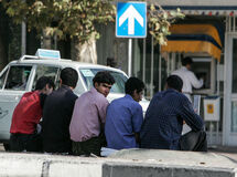 بیکاری باز هم کاهش یافت
