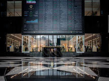 حجم معاملات در سطح میانگین؛ تحرک مثبت اما متعادل