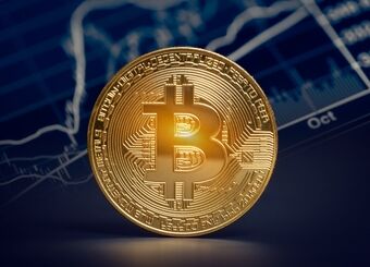 بازگشت بیت‌کوین به کانال ۷۰ هزار دلار پس از ریزش سنگین