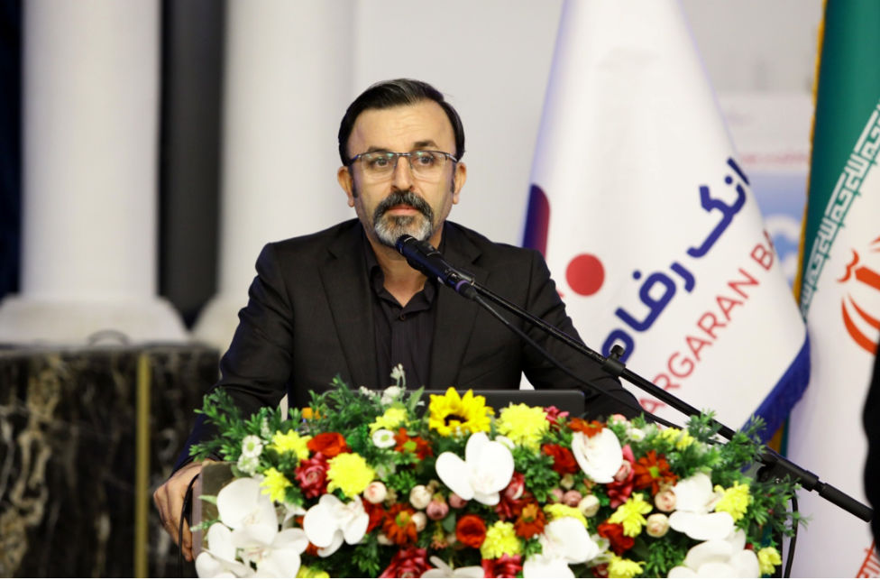 بانک رفاه کارگران در استفاده از ابزارهای نوین بانکی پیشرو است