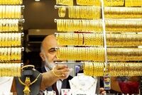 سرگردانی نقدینگی سرمایه‌گذاران/ فعلا نوبت طلا و ارز است

