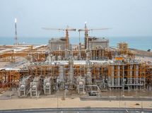 تعمیرات پالایشگاه‌های سایت ۲ پارس جنوبی با تجهیزات داخلی