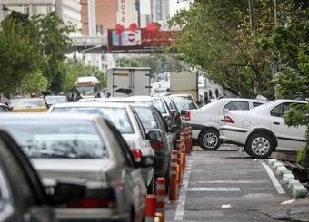 خودرو از تورم عقب ماند
