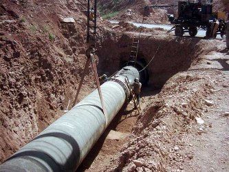 معاون امور اقتصادی وزیر نیرو از کاهش اعتبارات آبرسانی به شهرهای دارای تنش آبی خبر داد