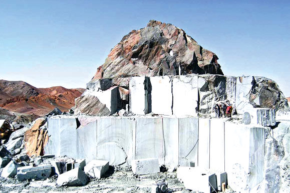 رئیس انجمن سنگ: تنها 20 درصد از سنگ تزئینی صادراتی، در کشور فرآوری می‌شود