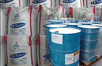 یک فعال صنعت پتروشیمی: افرادی سهمیه خرید محصولات پتروشیمی می‌گیرند که اصلا خط تولید ندیده‌اند