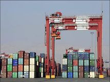 صادرات کالا از مرزهای زمینی و آبی کشور 10 میلیون تن بوده است