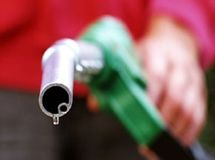 میزان آلایندگی بنزین‌های تولیدی در کمیسیون بهداشت بررسی می‌شود