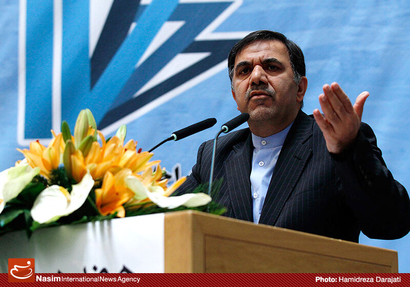 وزیر راه: بیمه‌ها در افزایش ایمنی تردد سرمایه‌گذاری كنند
