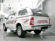 ترخیص خودروی‌های دو کابین هایلوکس با حجم موتور 2700 سی‌سی منعی ندارد