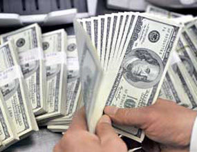 قیمت دلار در بازار 24 تومان کاهش یافت