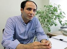 "آموزه‌های اقتصاد مقاومتی در بندهای لایحه خروج از رکود دیده نشده است"