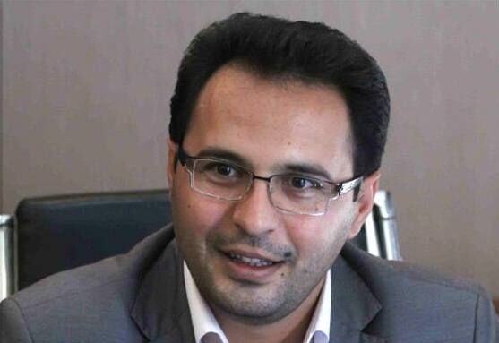 عضو کمیسیون اقتصادی: دولت سیاست انقباضی در پیش گرفته؛ مراقب انحراف نقدینگی باشد