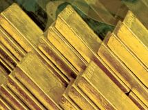 قیمت طلای جهانی دوباره به زیر 1200 دلار سقوط کرد